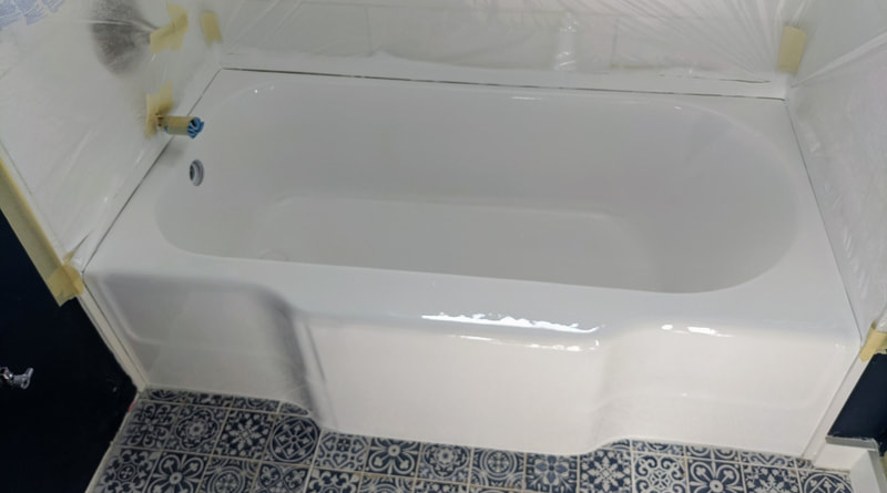 High gloss finish - bathtub refinishing Portland Oregon